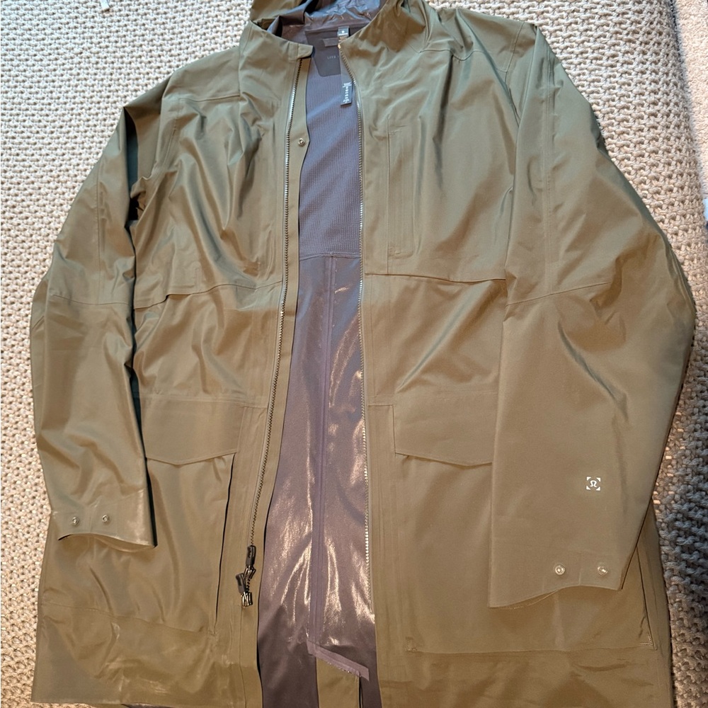 lululemon athletica Green Raincoat Lightweight Water-Resistant
